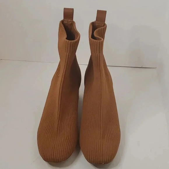 Everlane Glove Boot ReKnit Boots 8 - Picture 3 of 8